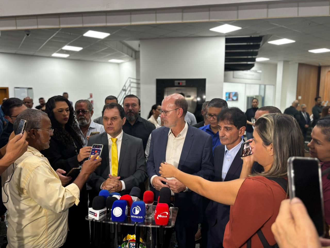 Chico Guarnieri volta ao PSDB e consolida poder político no estado